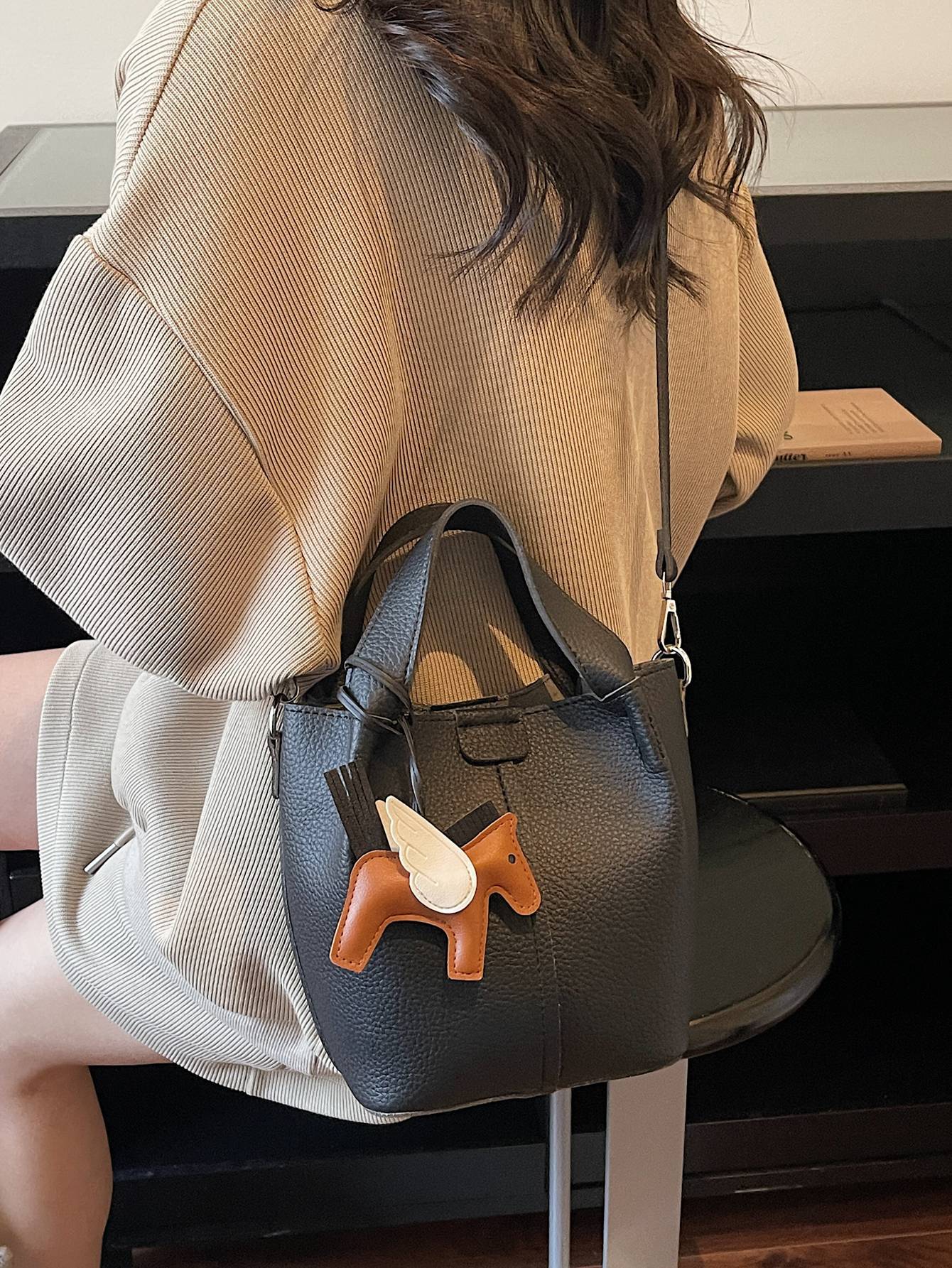 Women's French Minority Design Fashion Advanced Texture Bucket Bags
