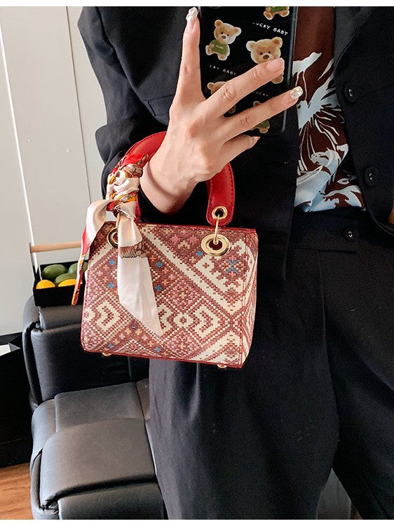 Women's Fashion Niche Printed Design High-grade Temperament Women's Handbag
