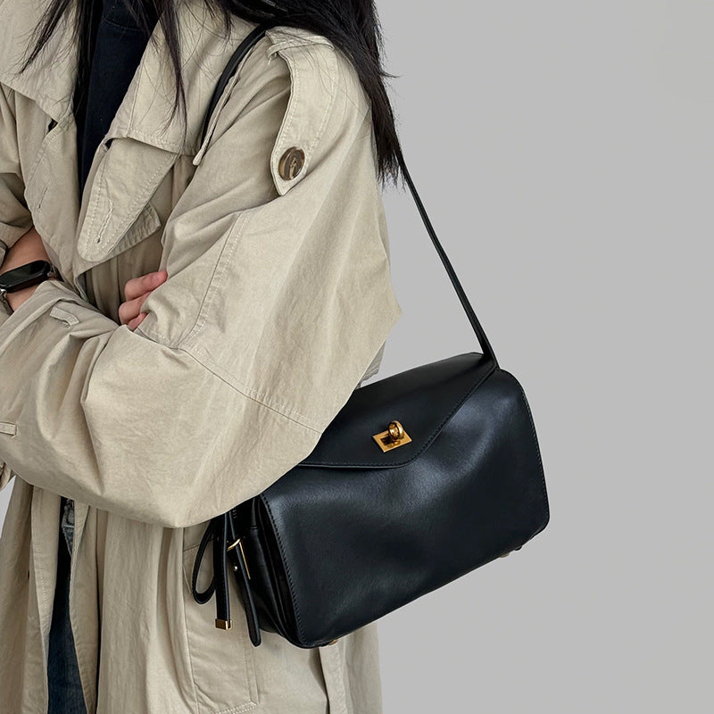Women's Cowhide Boston Pillow High-grade Leather Fashionable Women's Shoulder Bag
