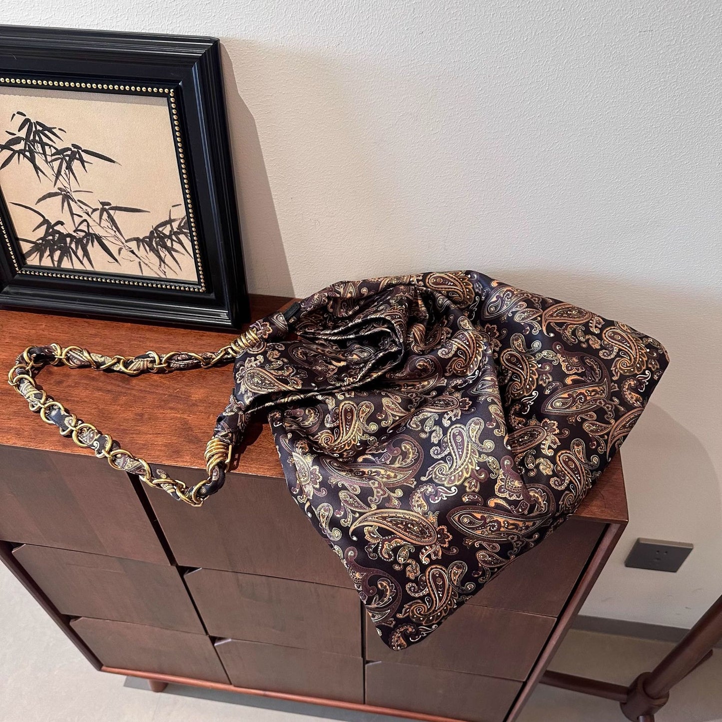 Women's Silk Scarf Cashew Pattern Underarm Chain Stitching Satin Large Capacity Tote Bags