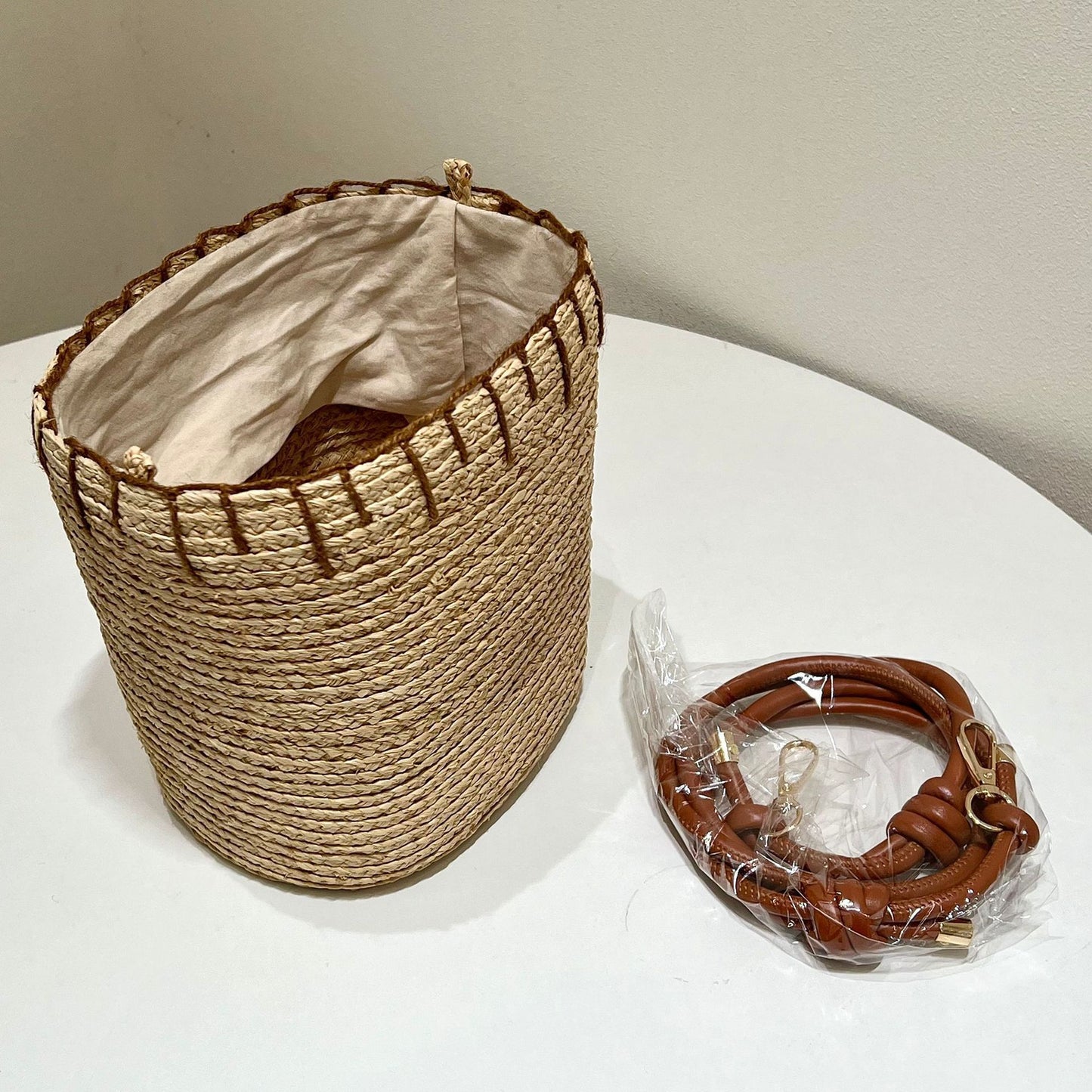 Women's Large Capacity Straw Woven Seaside Beach Vacation Hand Women's Shoulder Bag