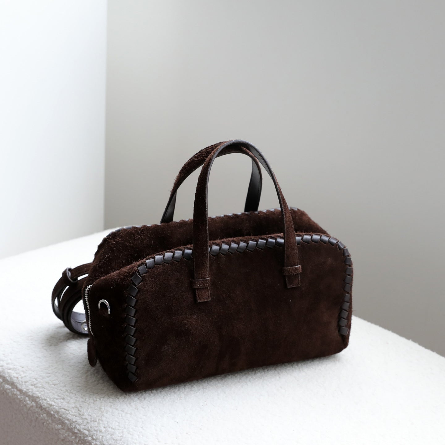 Women's Retro Frosted Cowhide Woven Large Capacity Portable Women's Leather Bag