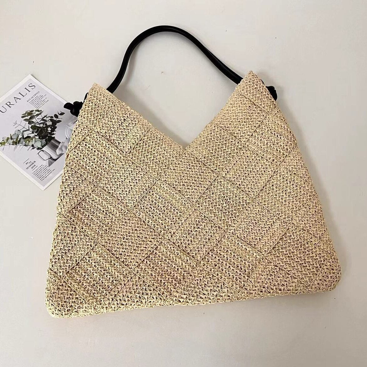 Women's Hollow Cotton Thread Woven Idle Style Portable Seaside Vacation Women's Messenger Bag