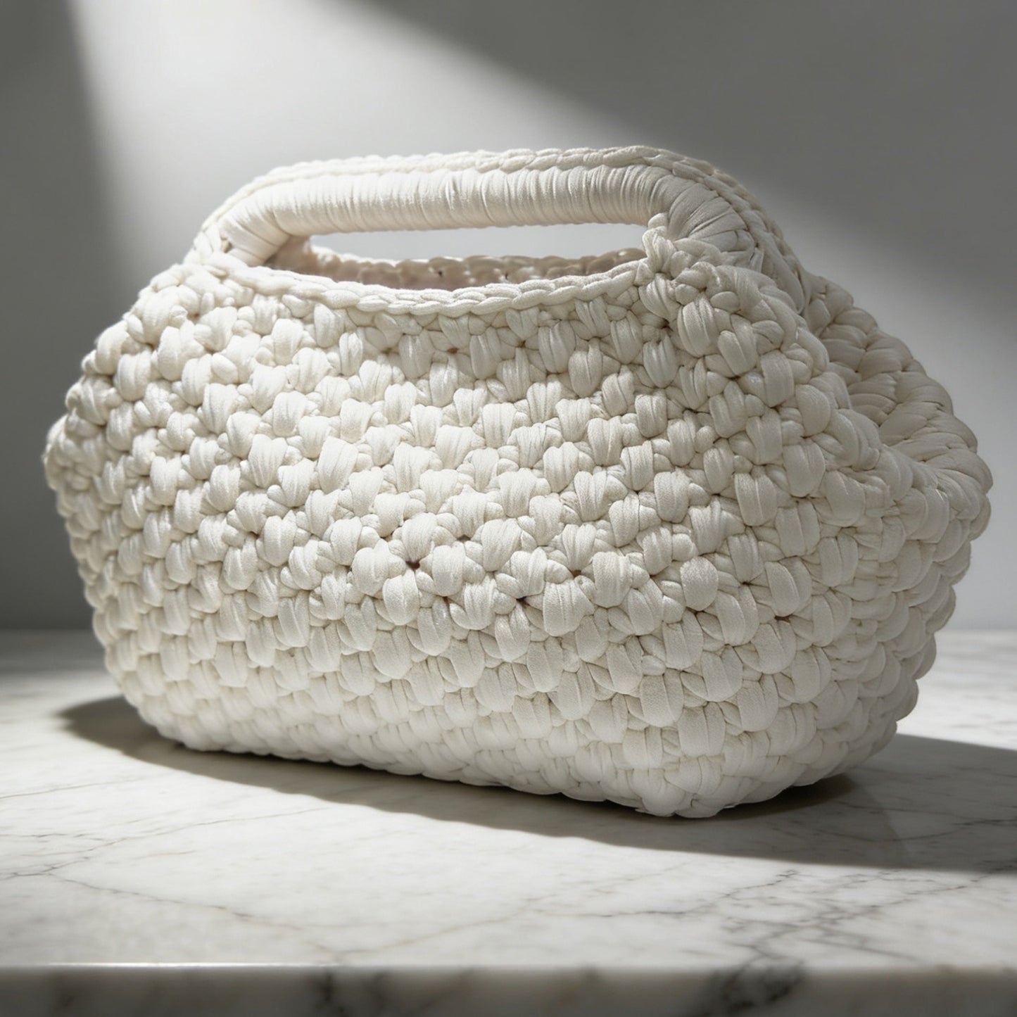 Women's Solid Color Woolen Yarn Affordable Luxury Women's Handbag