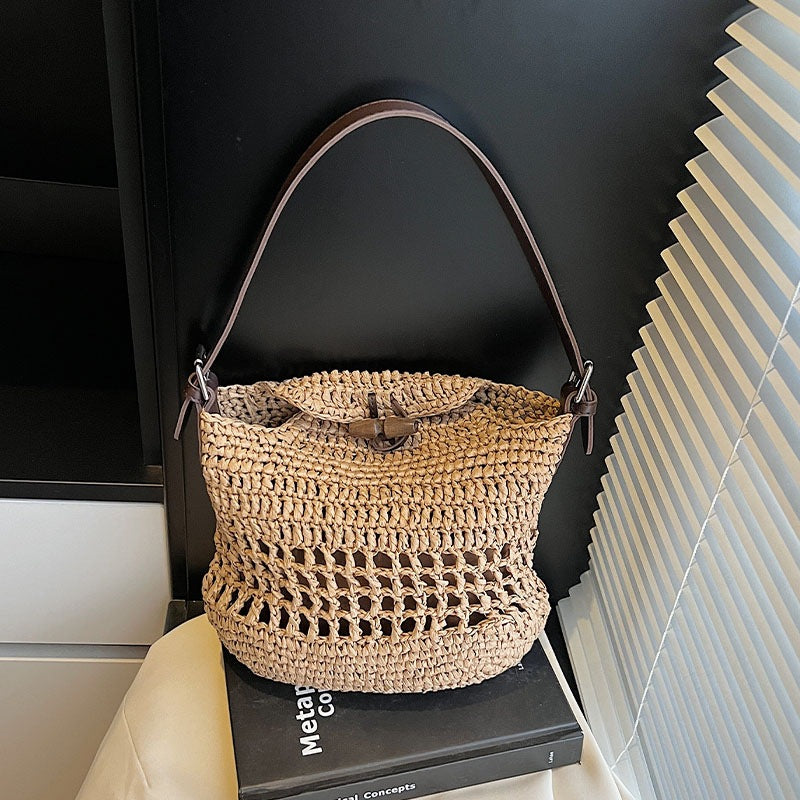 Women's Beach Simple Seaside Oblique Woven Handmade Bucket Bags
