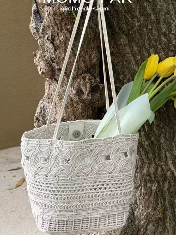 Women's Handmade Woven Lazy Vacation Style Hollow Women's Shoulder Bag