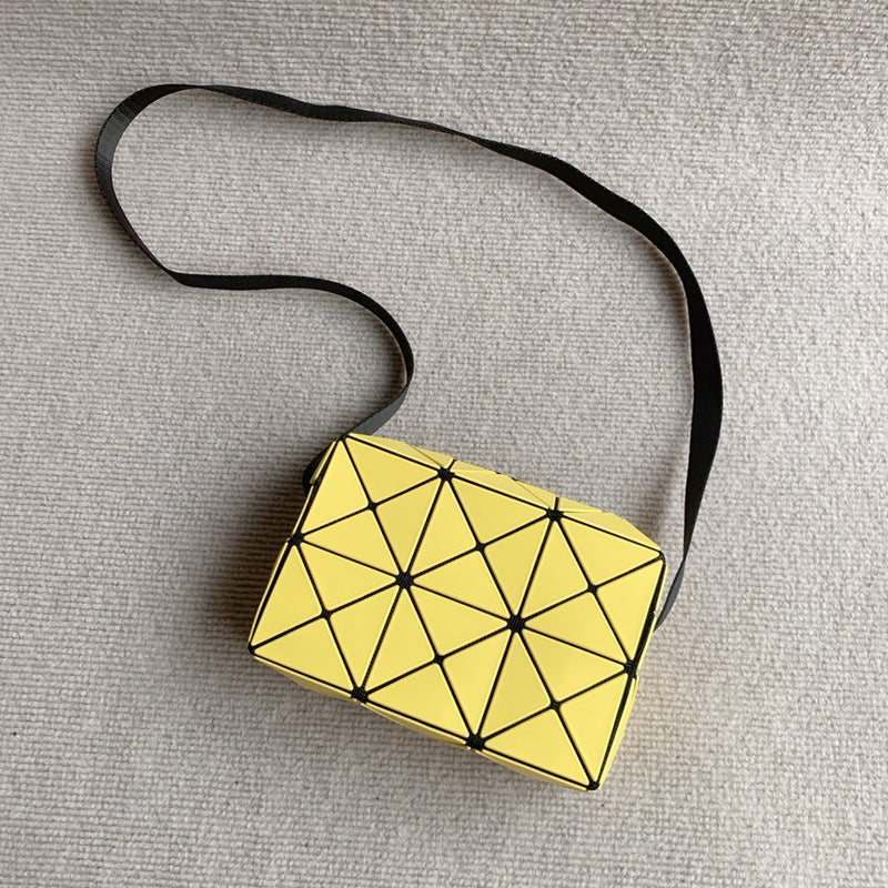 Women's Life Cupid Geometric Fashion Rhombus Mobile Phone Bags