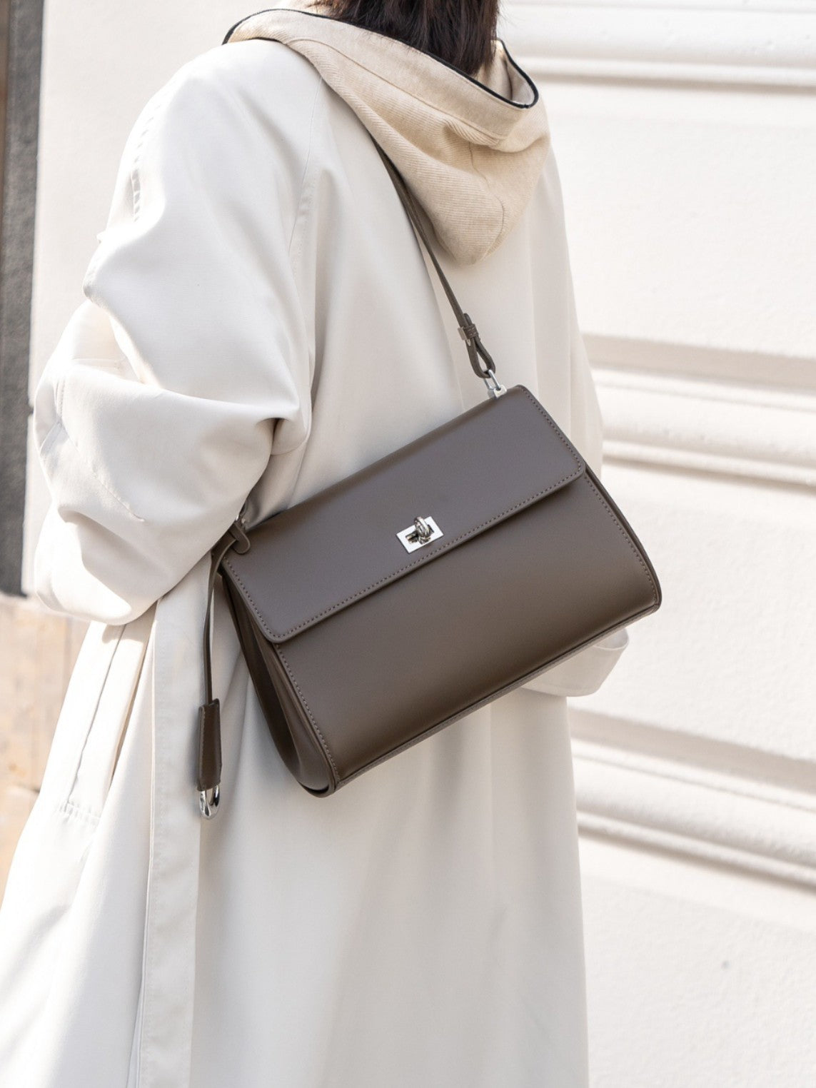 Women's Classic Leather Underarm Large Capacity Totes Women's Shoulder Bag