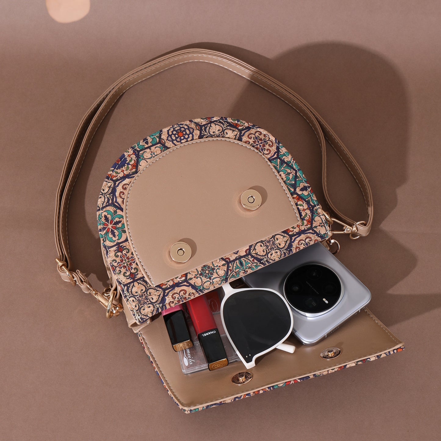 Women's Tree Leather Stitching Saddle Wooden Lining Women's Messenger Bag