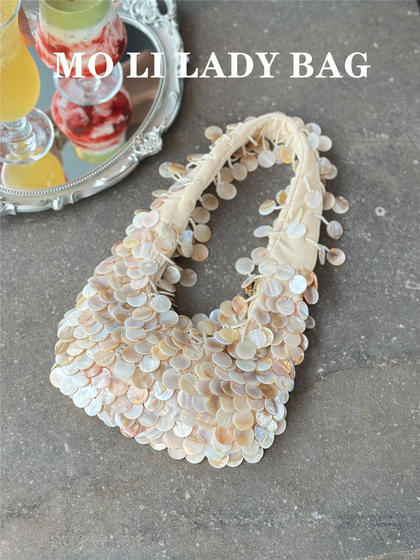 Women's Style Hand-woven Beads Pearl Natural Shell Tote Bags