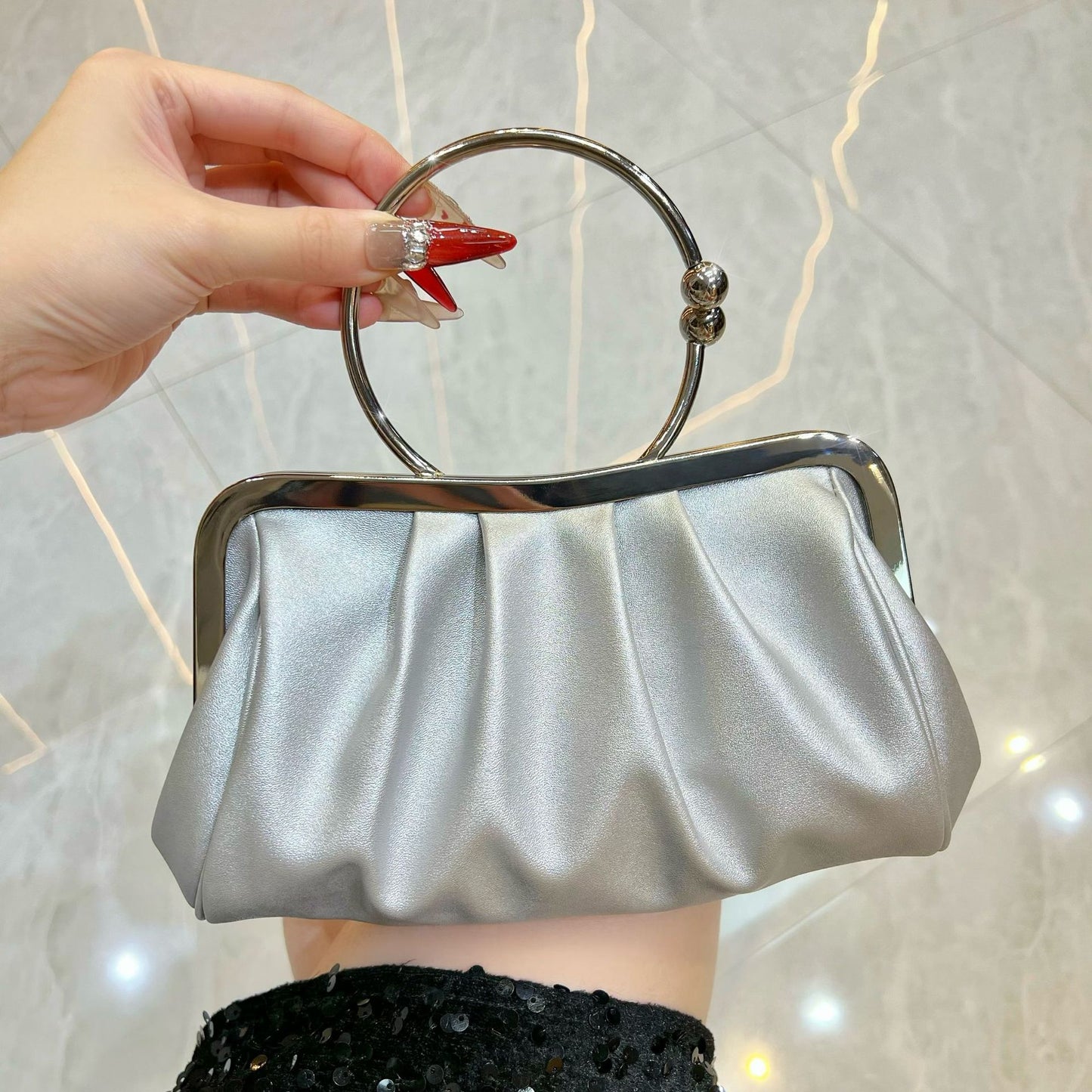 Charming Women's Pleated Fashionable Dress Banquet Dinner Bag