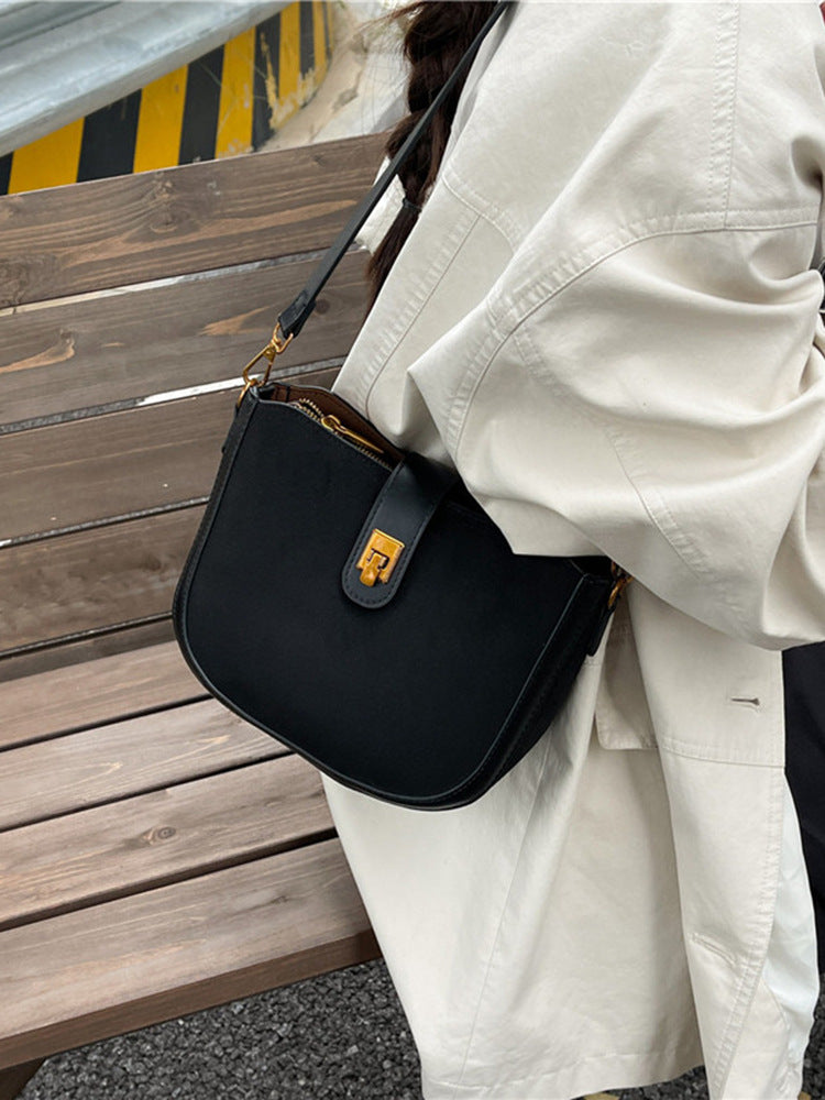 Women's Design Fashion Saddle Retro High-grade Women's Shoulder Bag