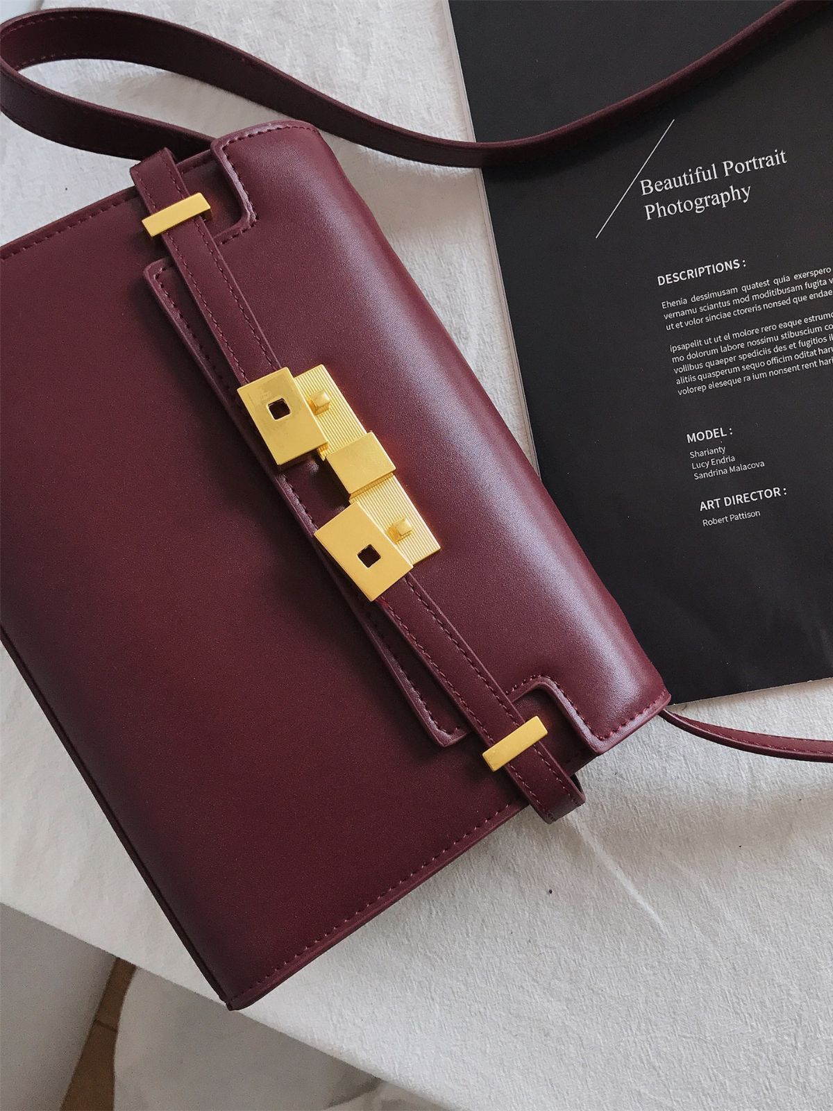 Unique Women's Manhattan Leather Portable Cowhide Bags
