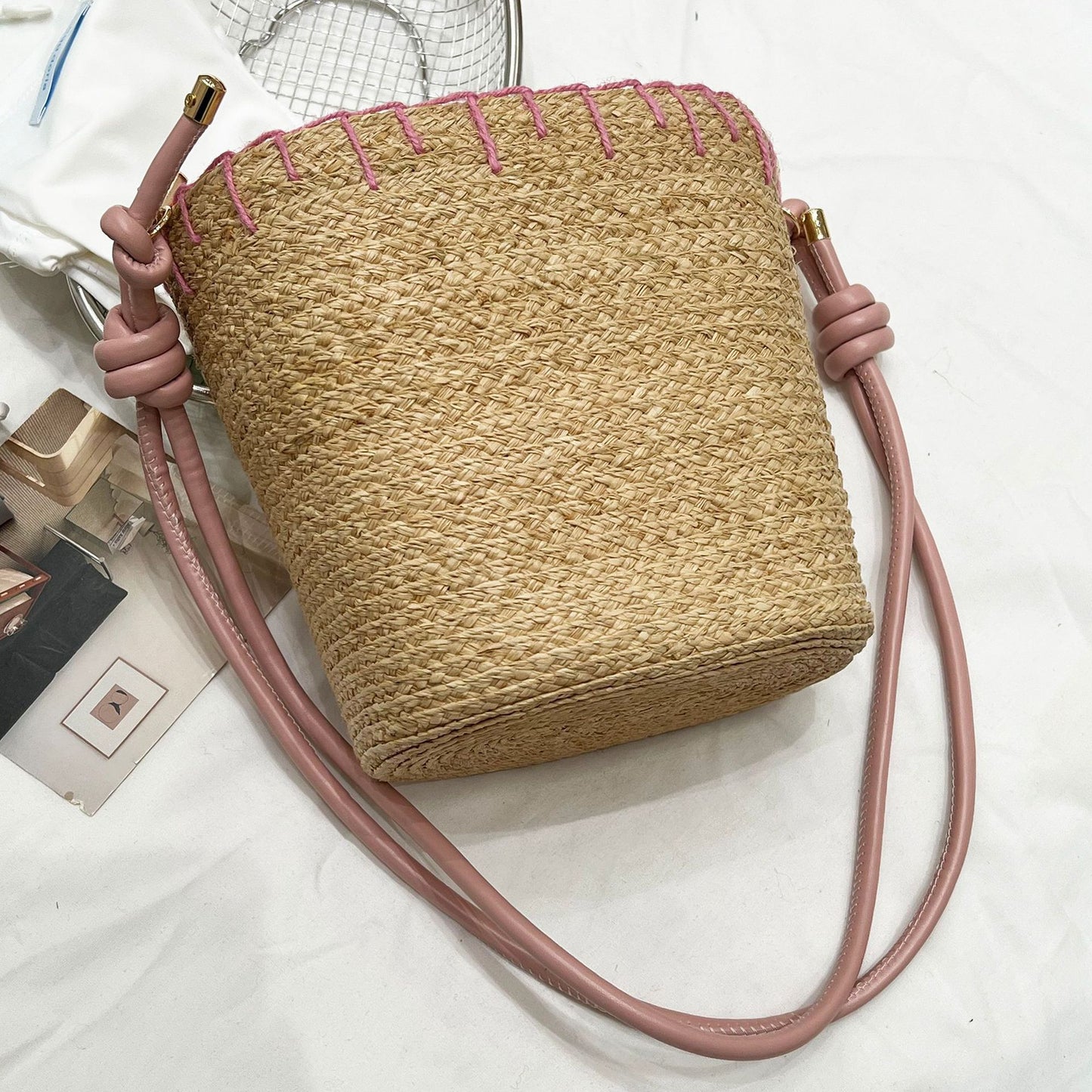 Women's Large Capacity Straw Woven Seaside Beach Vacation Hand Women's Shoulder Bag