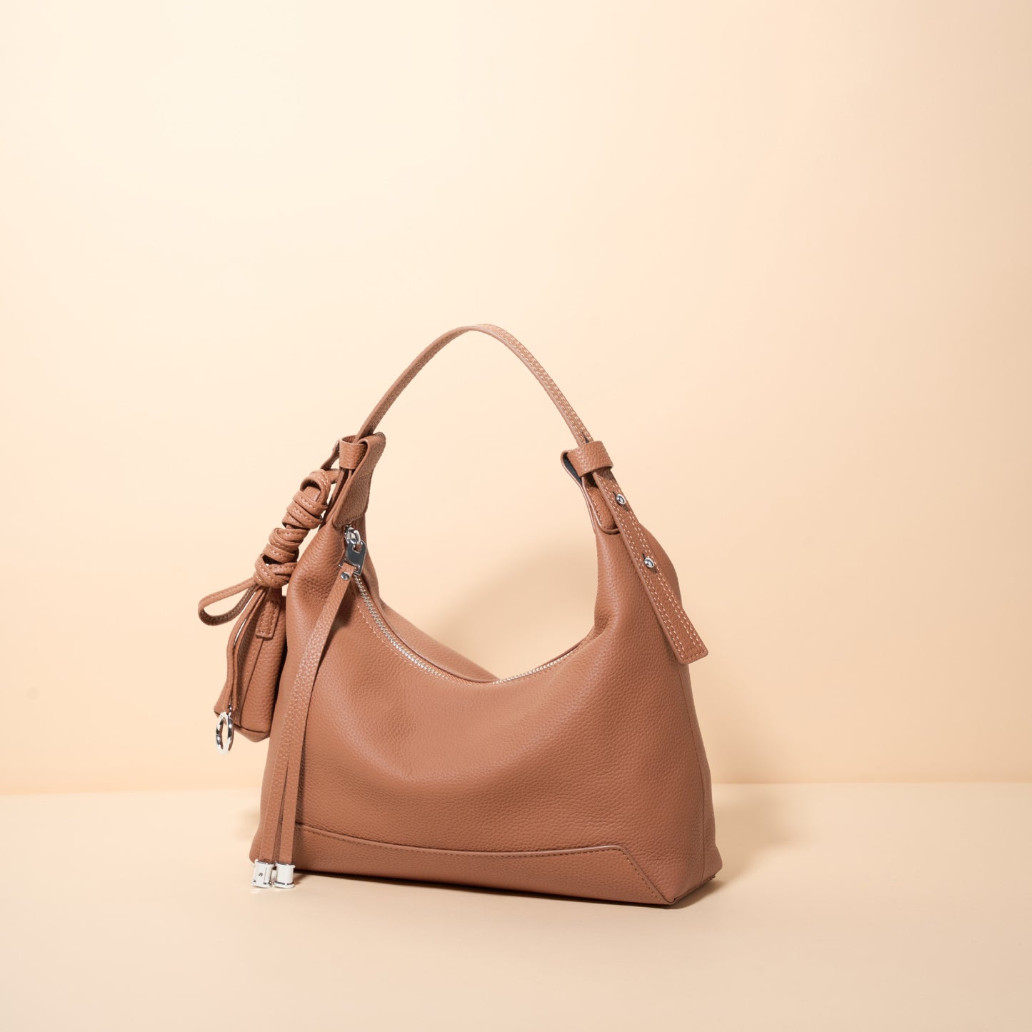 Women's First Layer Leather Large Capacity Mummy Dumpling Fashion Simple Women's Shoulder Bag