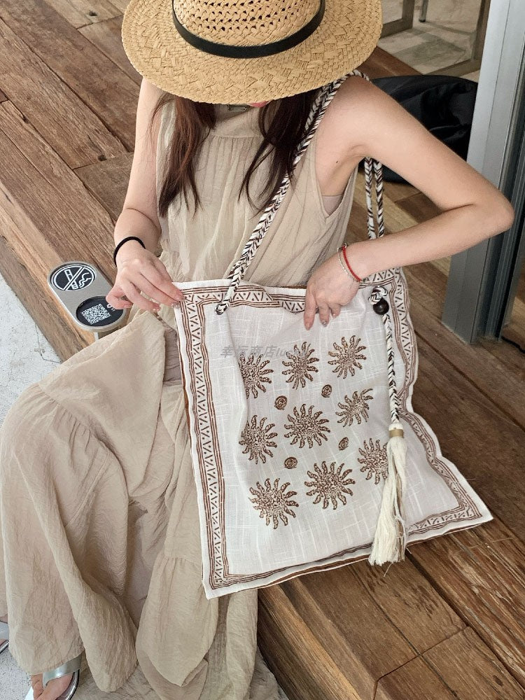 Tassel Linen Rope Woven Vacation Large Capacity Design Women's Messenger Bag