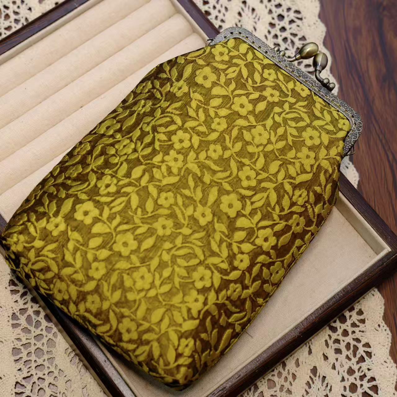 Retro Tassel Frame Handmade Ancient Style Female Purses