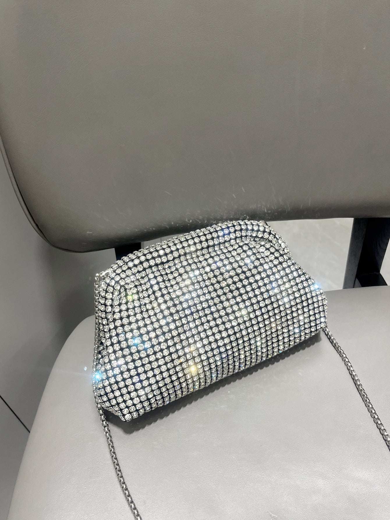 Women's Shiny Rhinestone Clutch Designer Chain Clip Dinner Bag