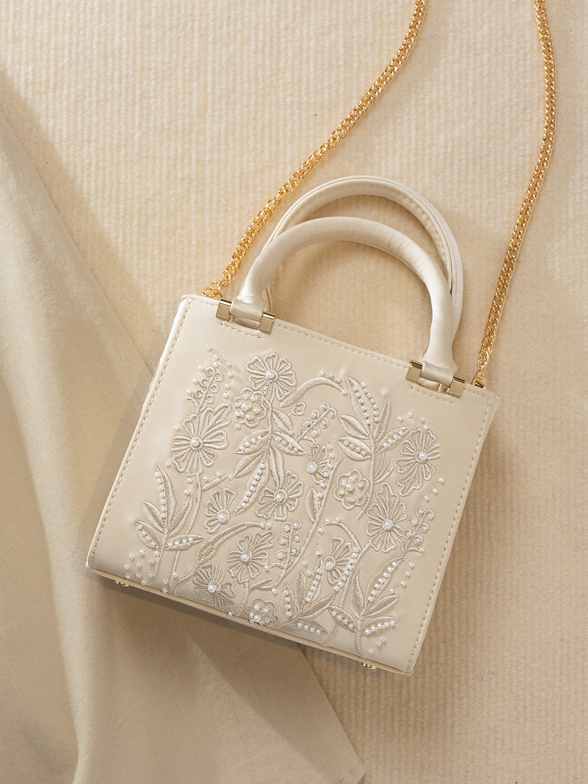 Chinese Style Embroidery Pearl Diana Fashion Dinner Bag