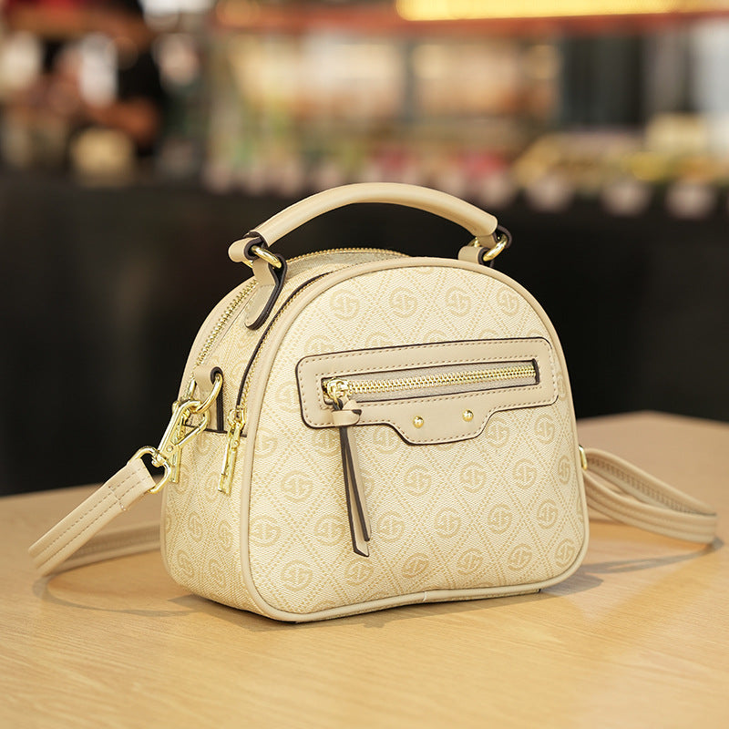 Design Fashion Female Hand Large Capacity Advanced Texture Light Women's Messenger Bag