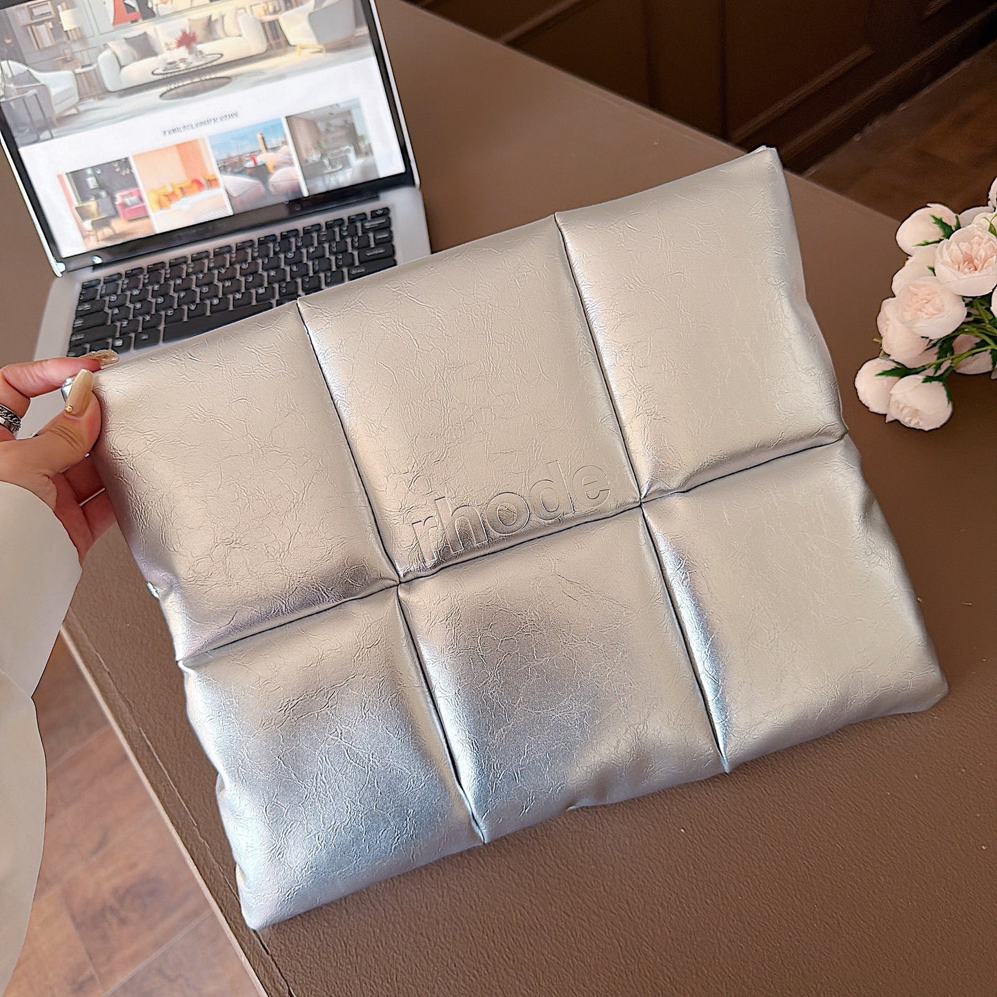 Charming Durable Hayley Size Cosmetics Storage Makeup Bag