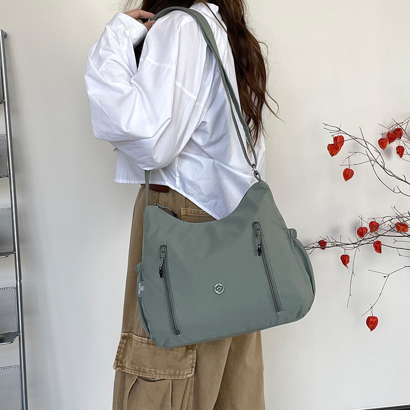 Lady Fashion Large Capacity Water-repellent Nylon Women's Messenger Bag
