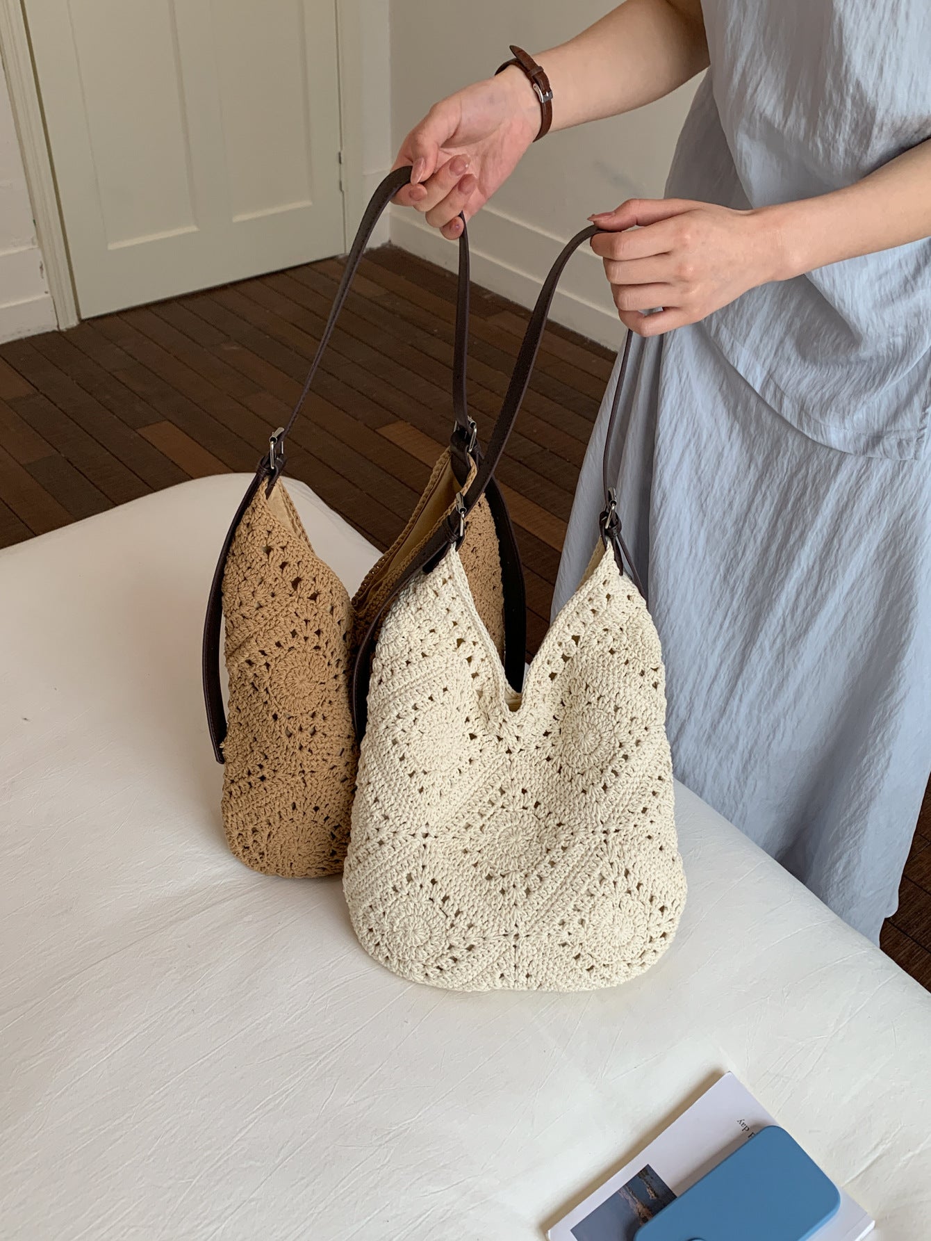 Korean Style Art Woven Mori Seaside Hollow Holiday Women's Shoulder Bag