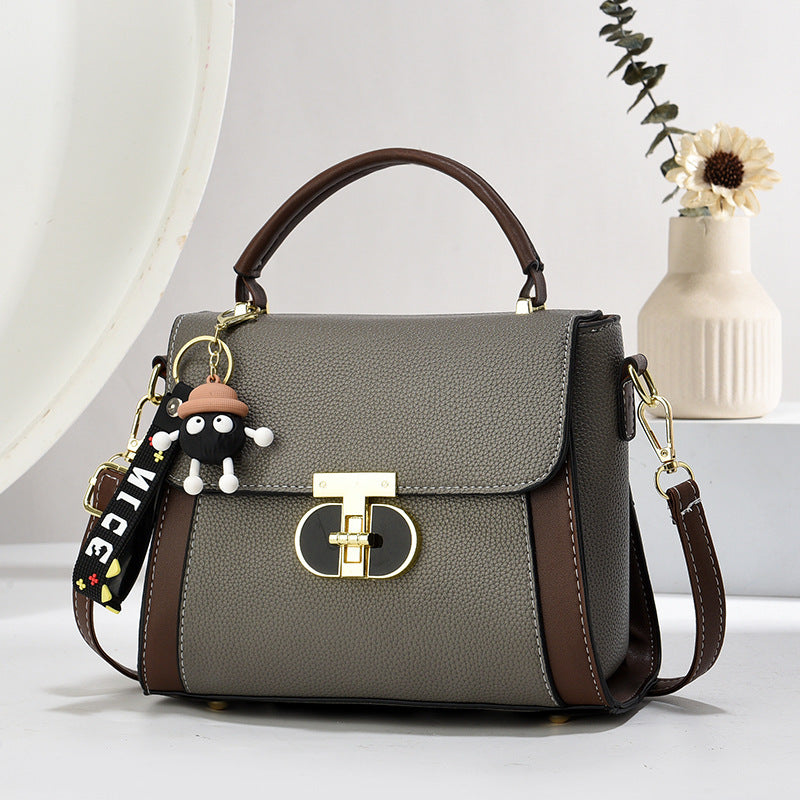Women's Korean Cool Contrast Color Large Capacity Women's Shoulder Bag