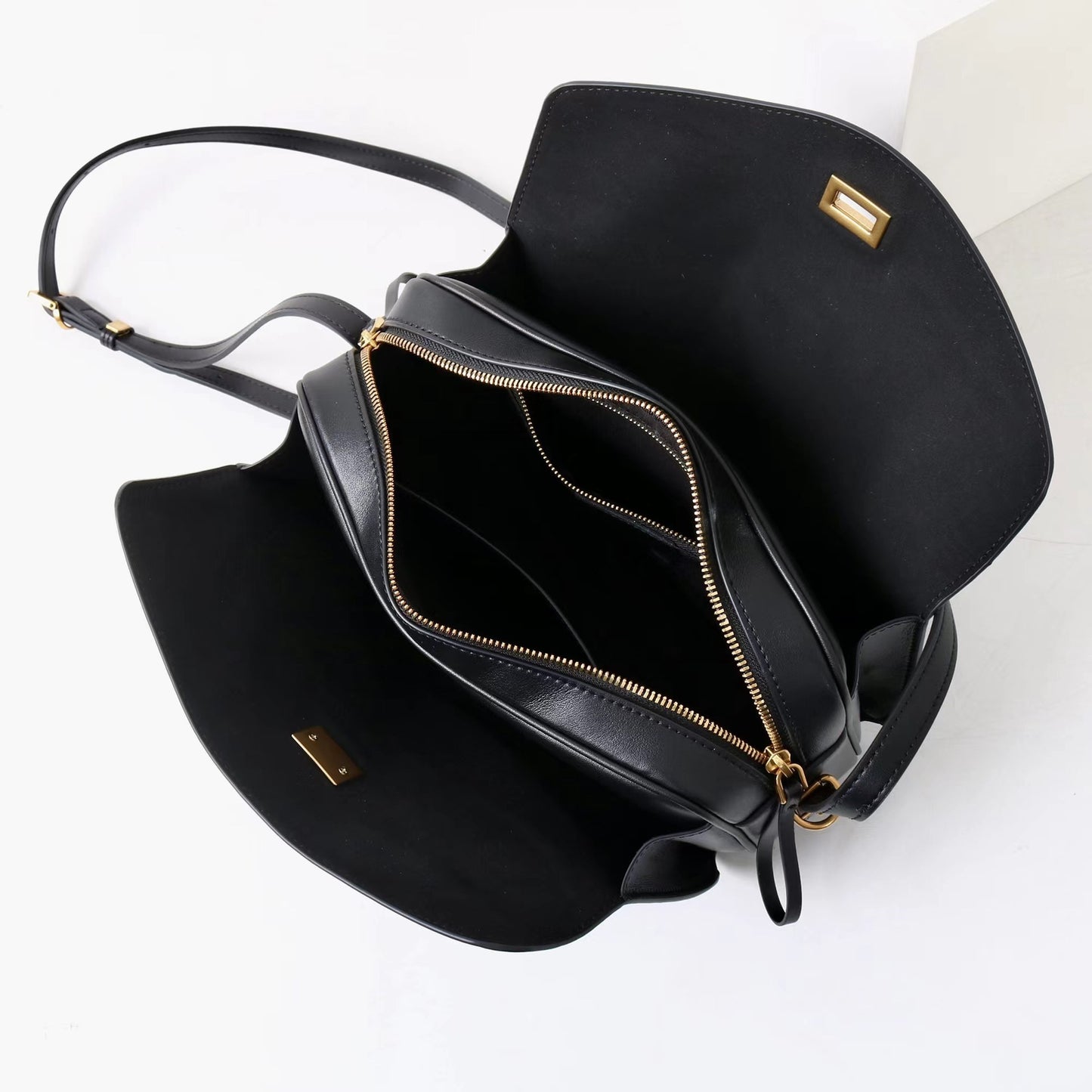 Women's Leather Pillow High-grade Fashion Commuter One Women's Handbag