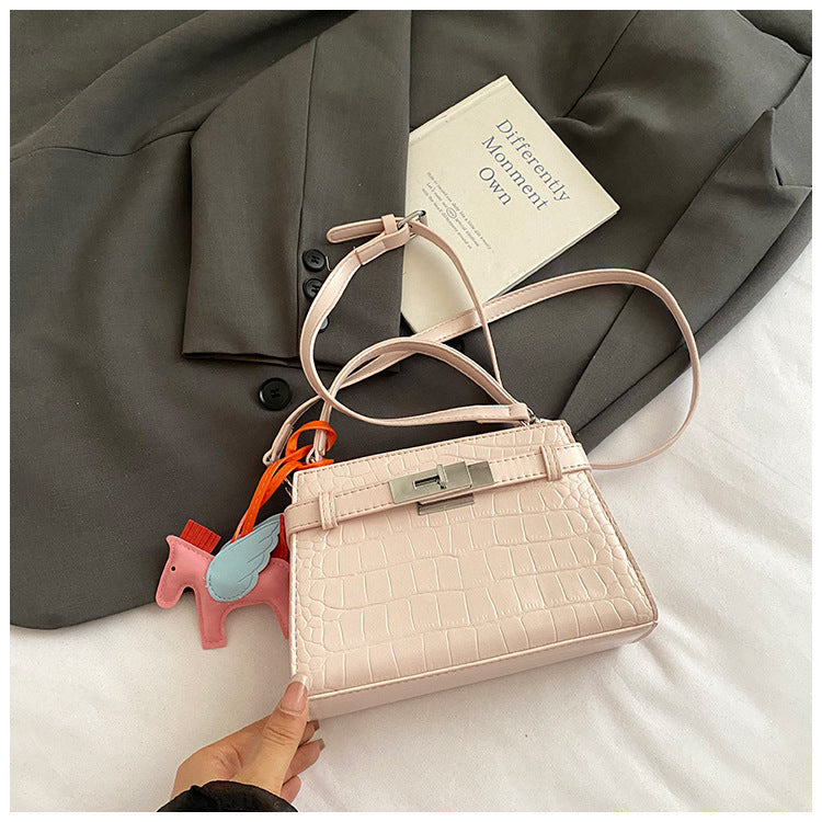 Women's Summer Simple Textured Western Style Niche Commuter Bags