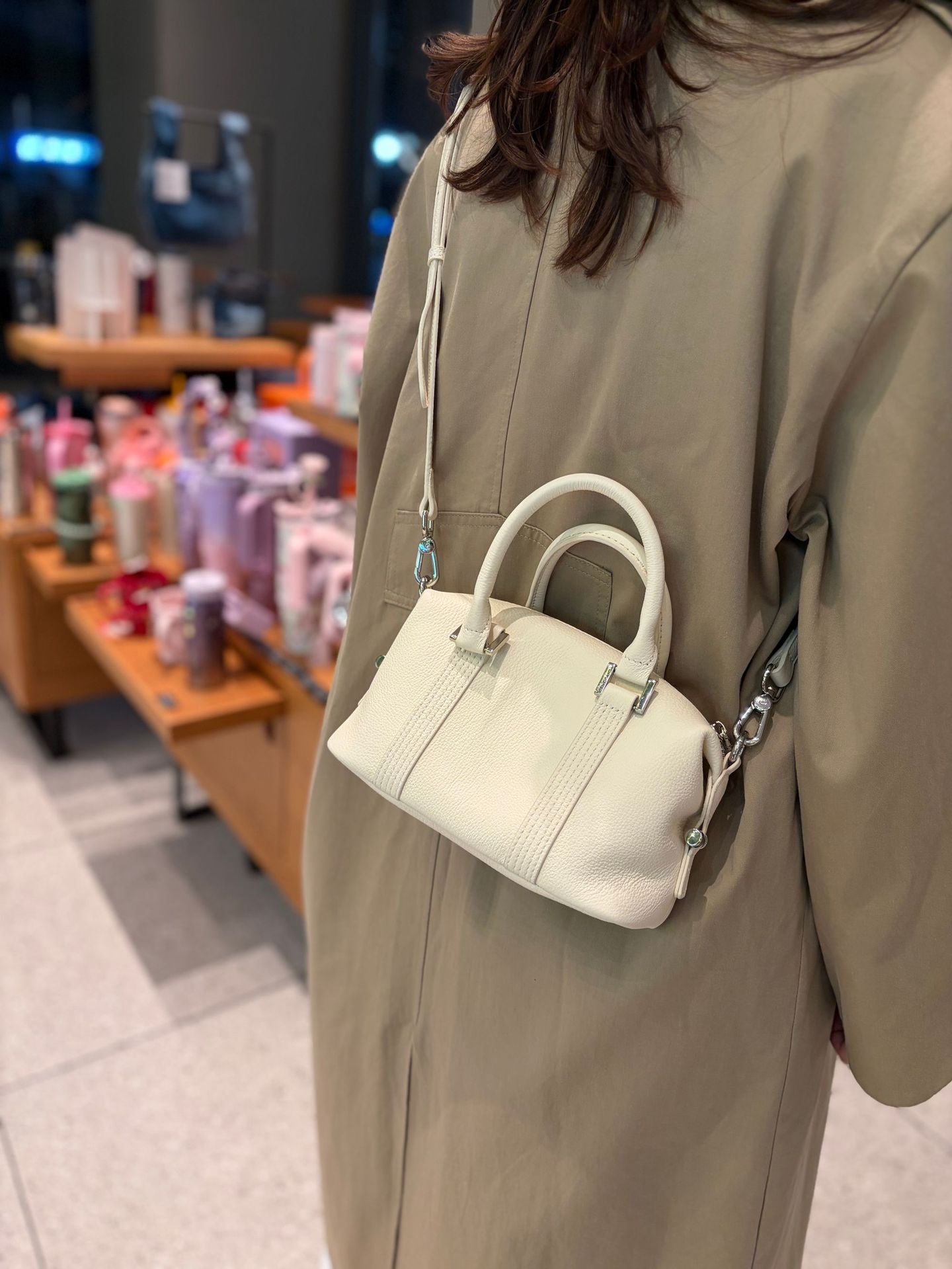 Women's Cowhide Natural Drop One Zipper Simple Underarm Shopping Bags