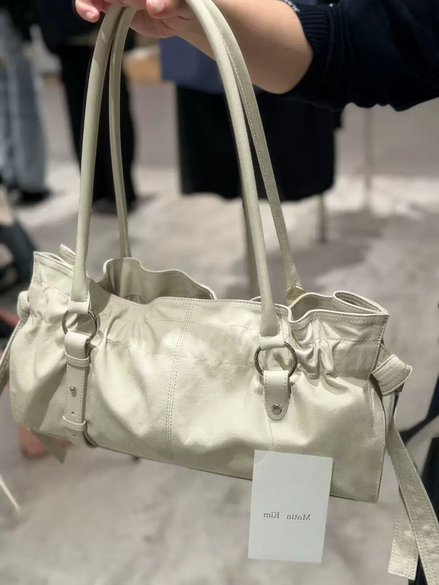 Women's Niche Pleated Underarm Portable Commuter Women's Shoulder Bag