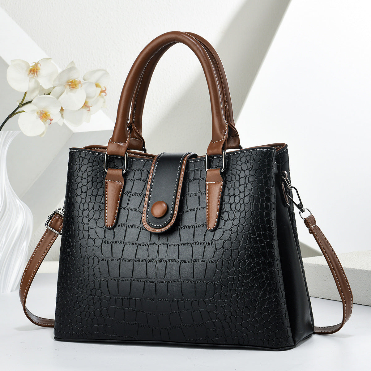 Women's Fashionable Winter Large Capacity Fashion Women's Handbag