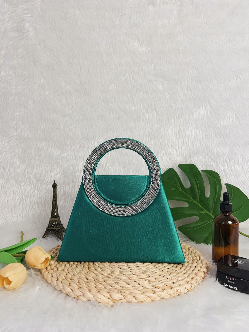 Round Water Diamond Banquet Silk Satin Trapezoidal Hand Dinner Bag