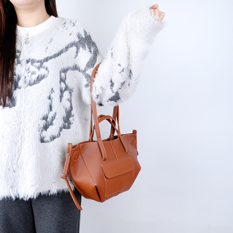 Portable French Popular Minority Fashion Large Capacity Versatile Commuter Lady Women's Shoulder Bag