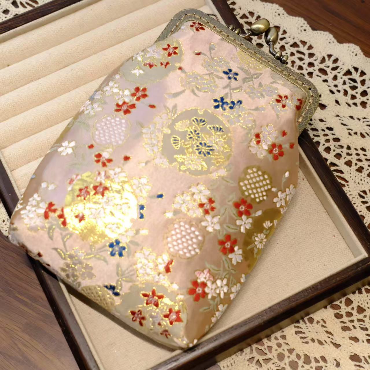 Retro Tassel Frame Handmade Ancient Style Female Purses
