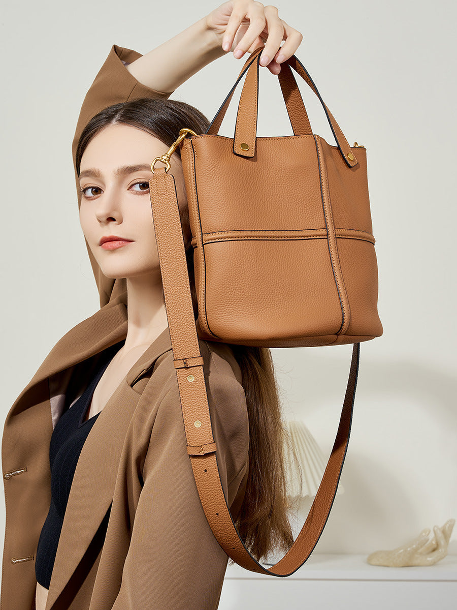 Autumn Niche Versatile High Quality First Layer Cowhide Commuter Elegant Women's Messenger Bag