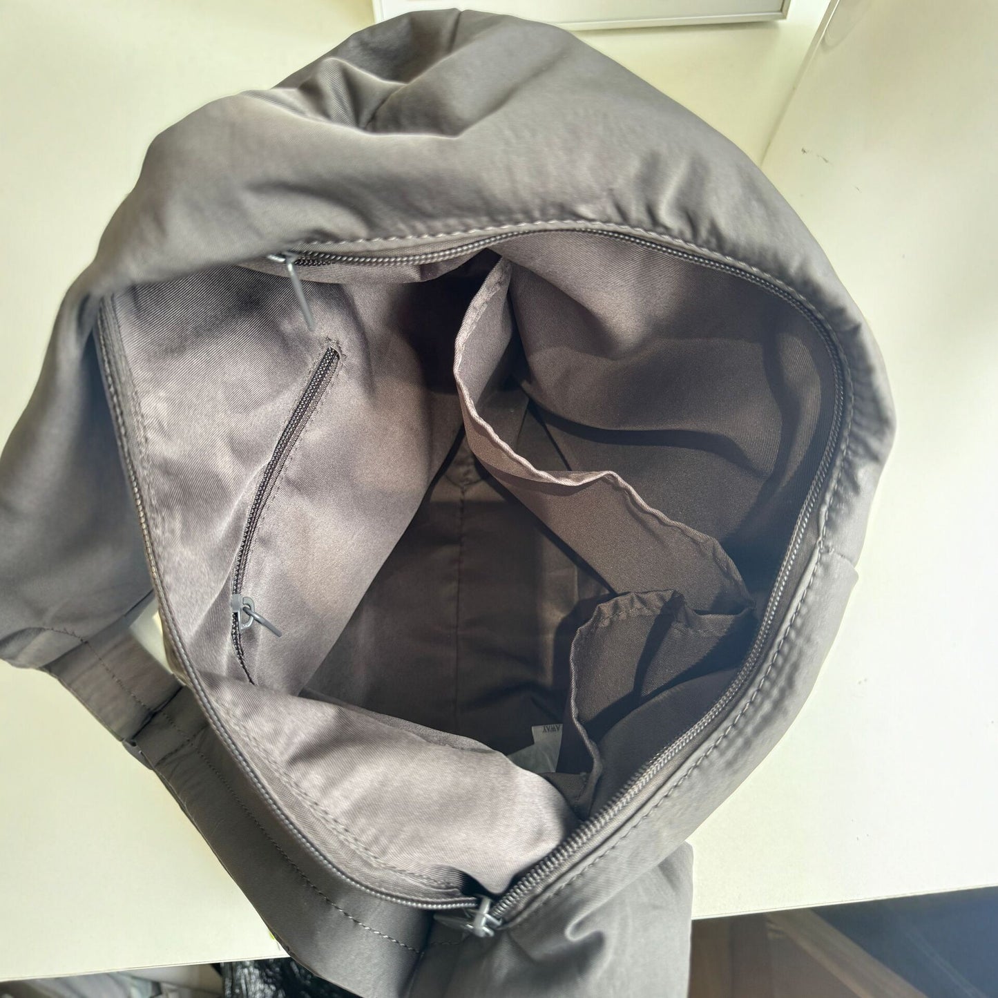 Singapore Fashion Nylon Large Capacity Commuter Women's Shoulder Bag