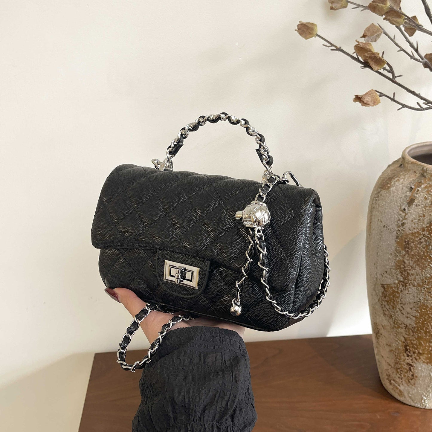 Women's Classic Style Rhombus Chain Versatile Light Luxury Women's Messenger Bag