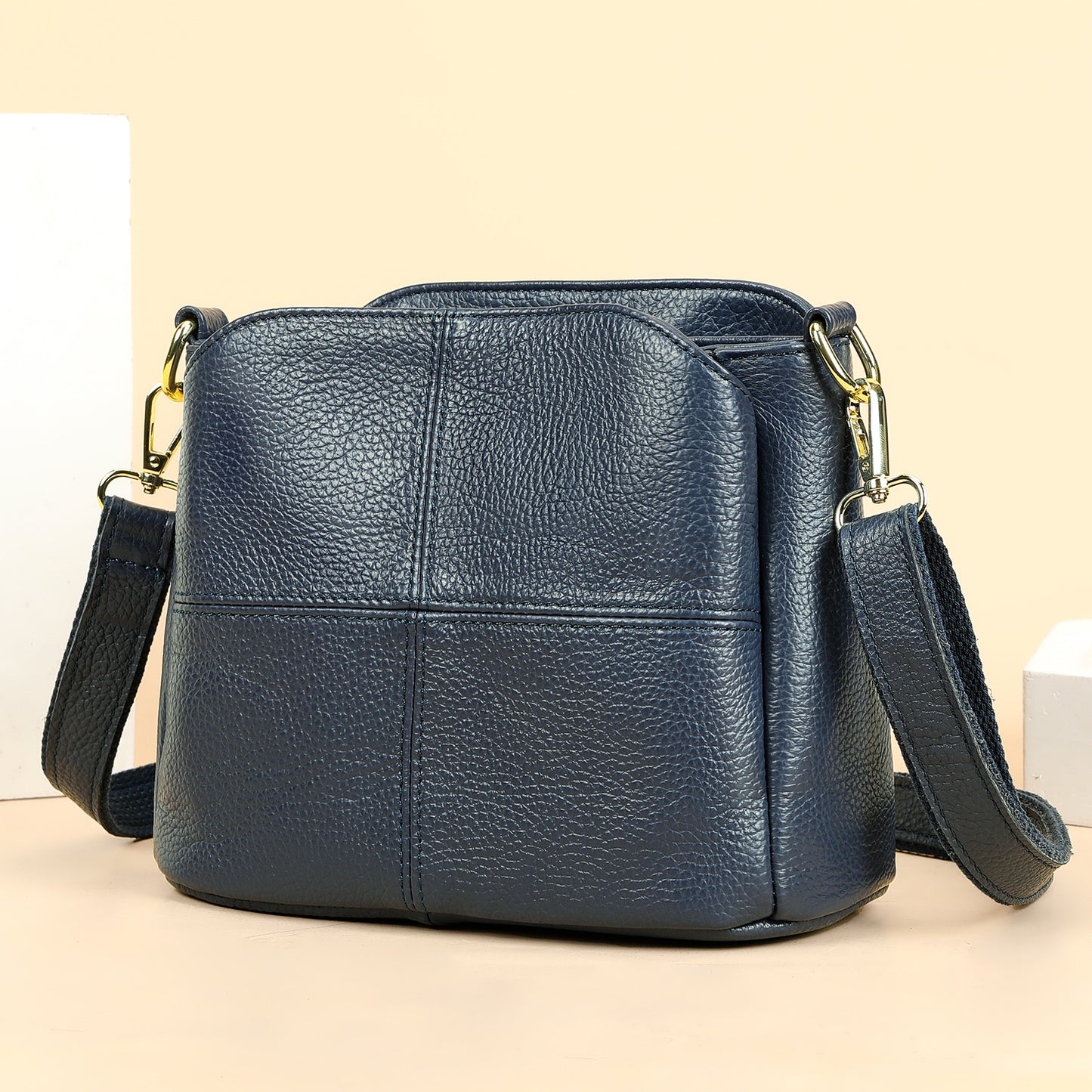 Women's Leather First Layer Cowhide Large Capacity Women's Messenger Bag