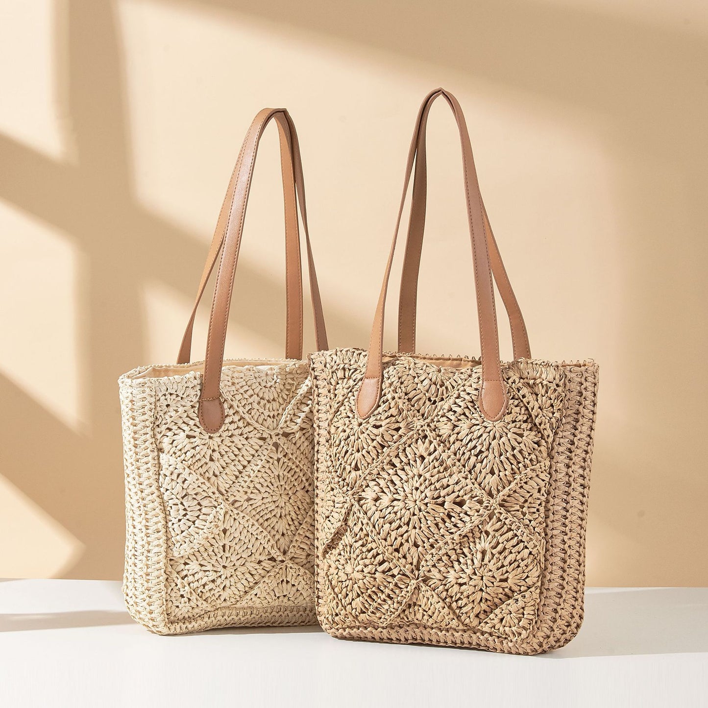 Simple Crocheted Straw Fashion Beach Holiday Women's Handbag