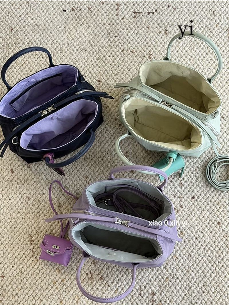 Women's Contrast Color Nylon Commuter Fashionable Simple Tote Bags