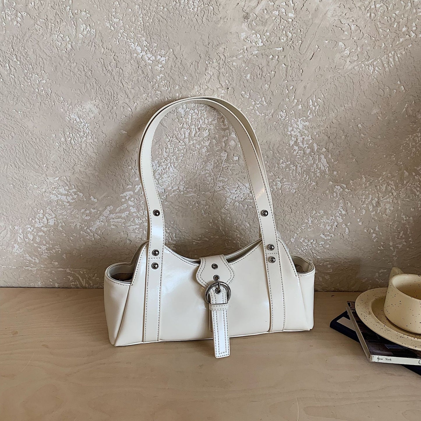Retro Soft Leather Large Capacity Fashionable Underarm Bag
