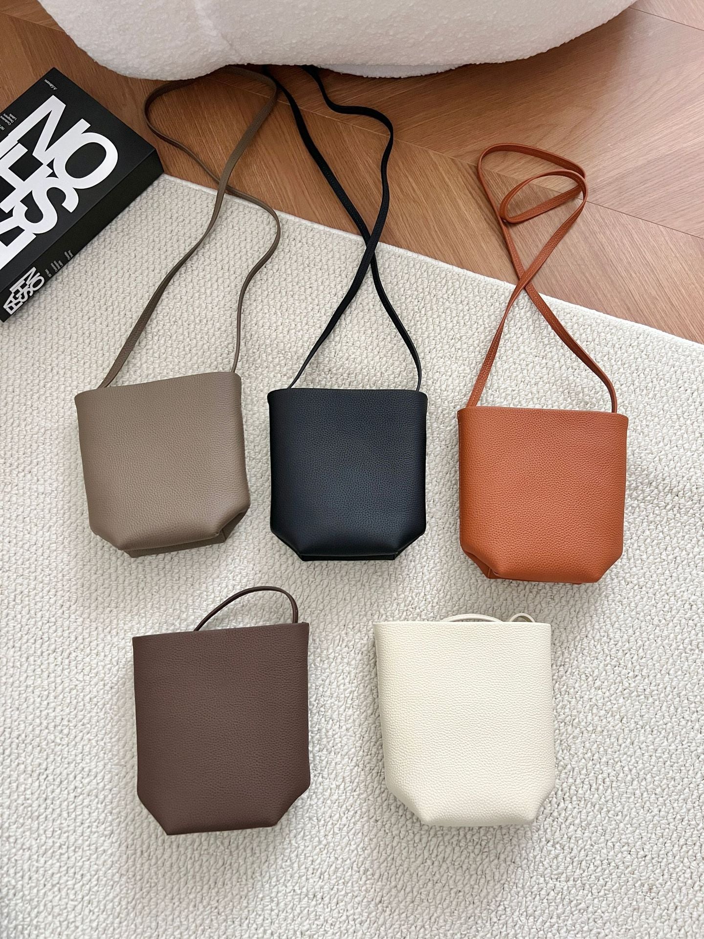 First Layer Cowhide Commuter Mini Minimalist Single Women's Messenger Bag