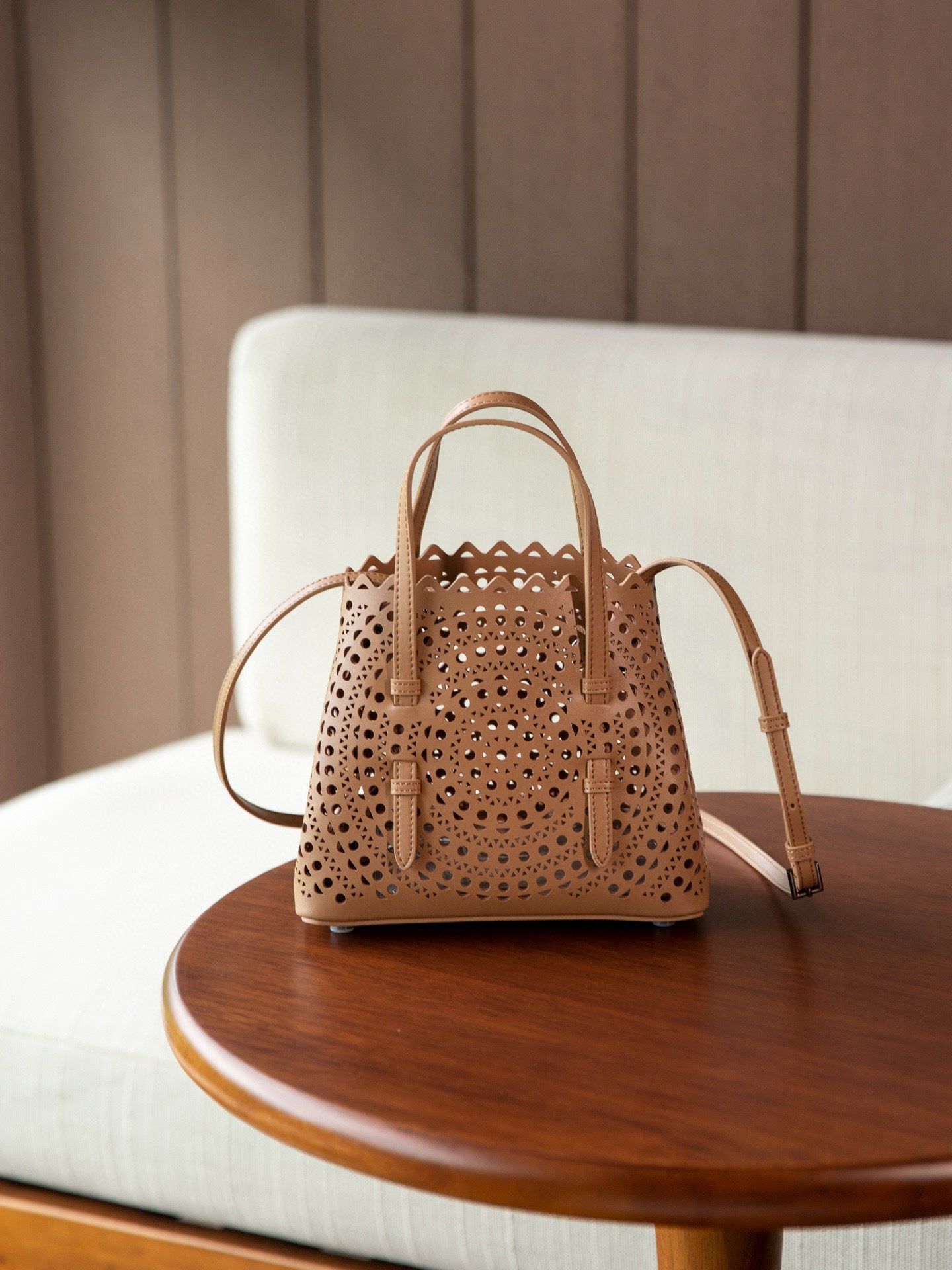 Genuine Leather Wave Hollow Carved Vegetable Basket High-grade Women's Shoulder Bag