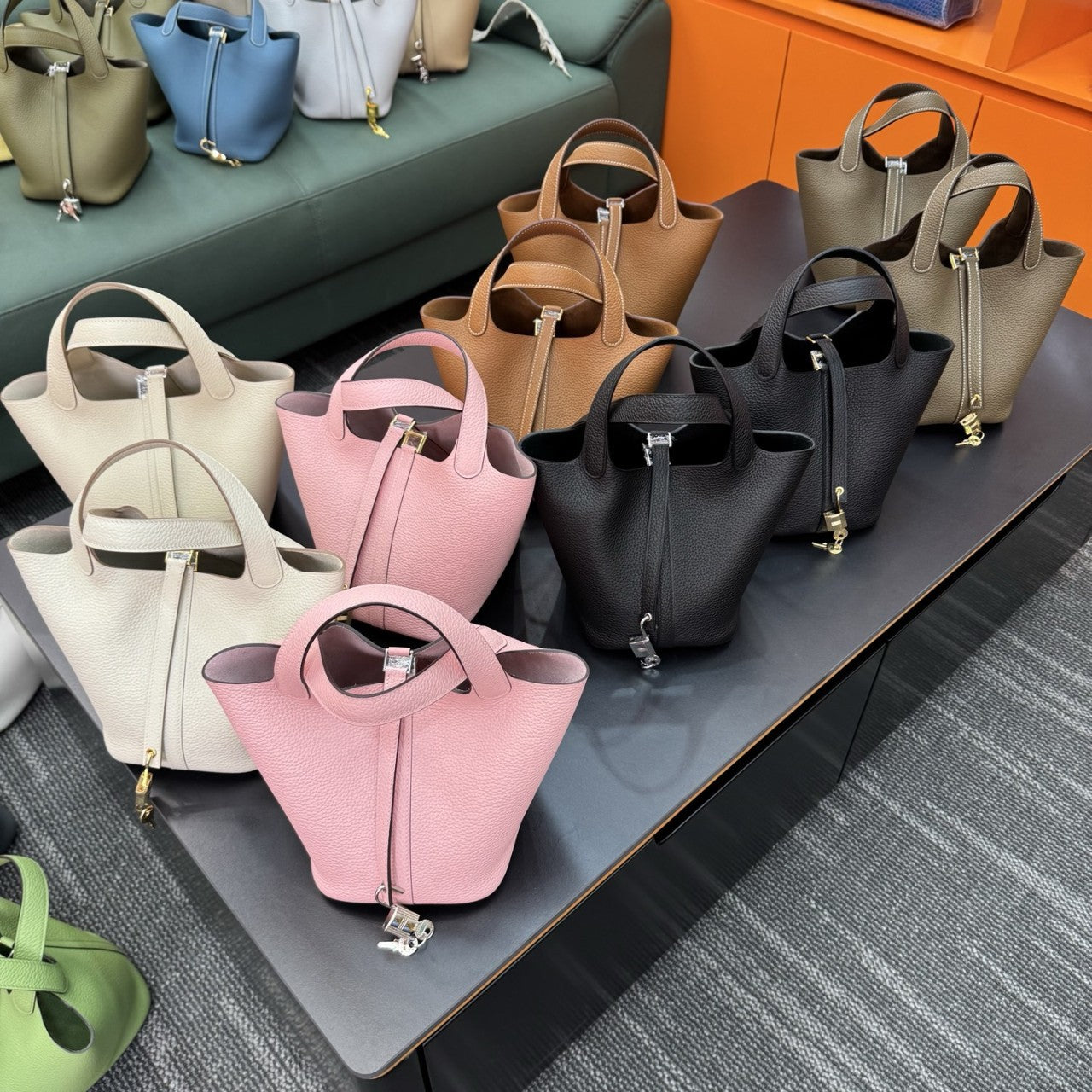 Women's Wax Line Cowhide Vegetable Basket Retro Bucket Bags