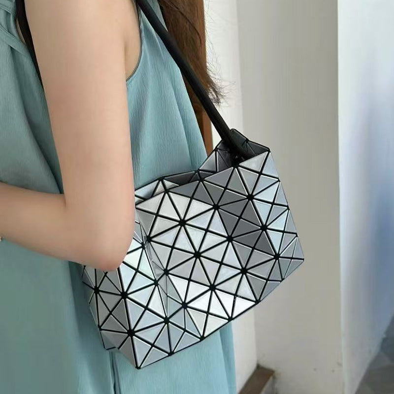 Spring Geometric Rhombus Fashion Drawstring Underarm Women's Messenger Bag