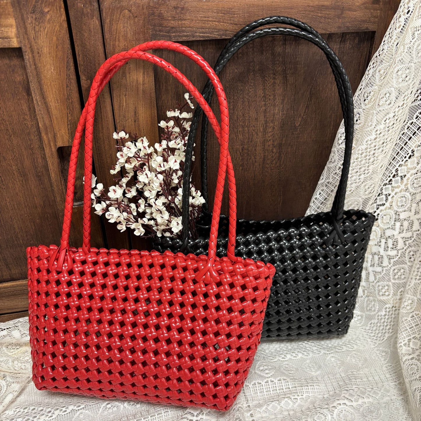 Plastic Woven Finished Korean Simple Seaside Holiday Niche Vegetable Women's Handbag