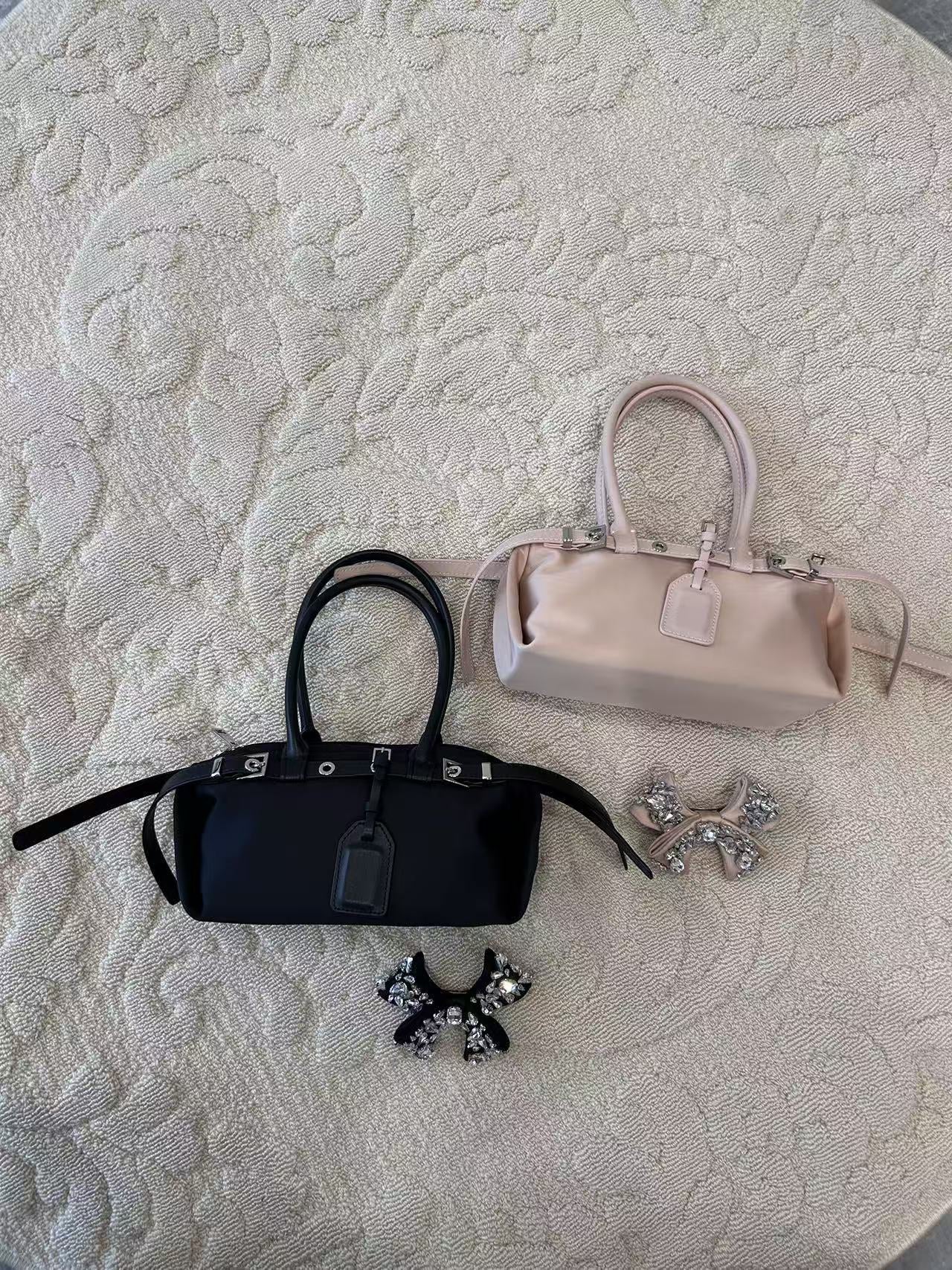 Women's Nylon Sweet Cute Bow Leather Handbags
