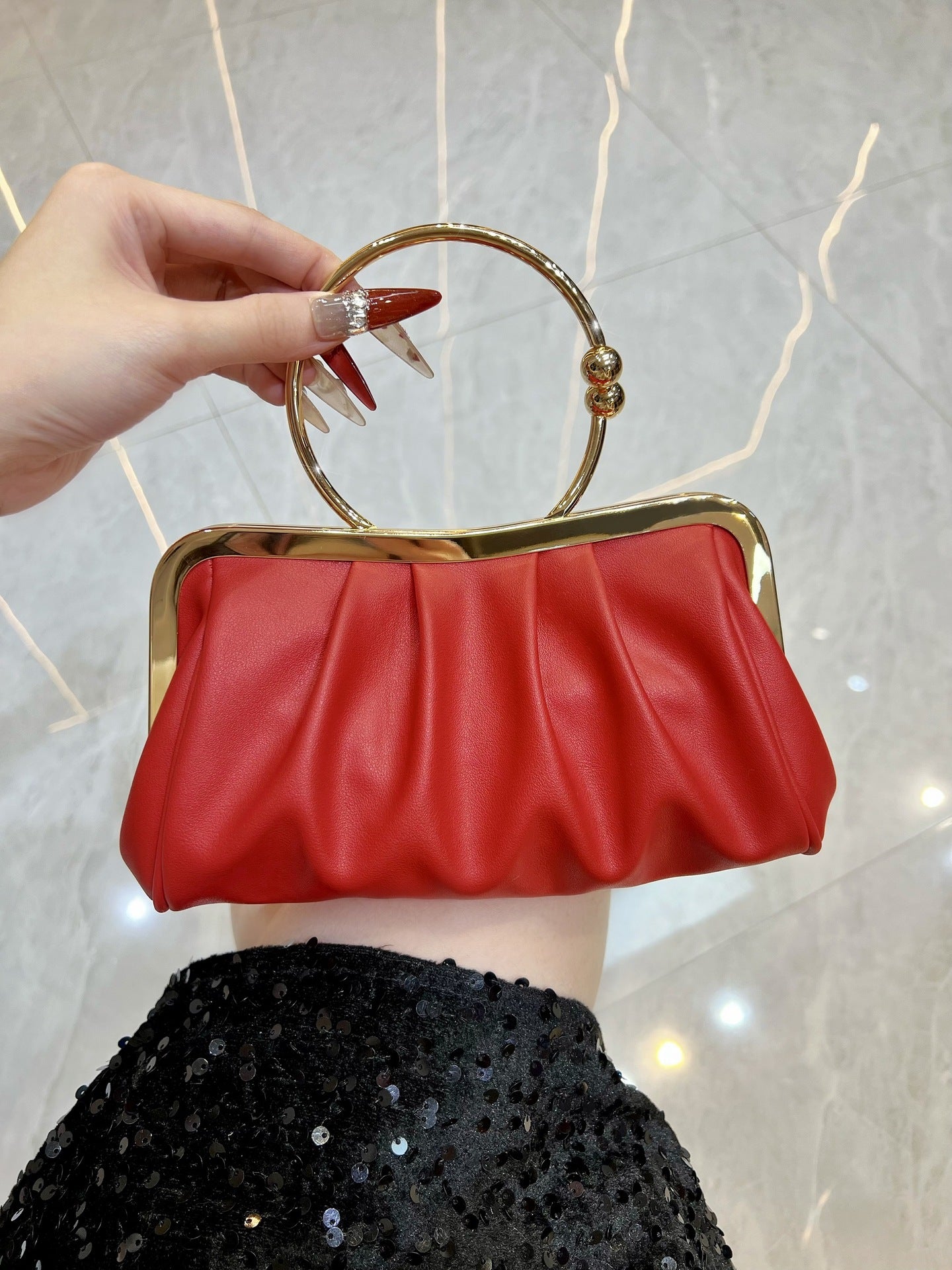 Charming Women's Pleated Fashionable Dress Banquet Dinner Bag